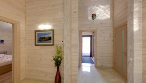 Деревянный дом из клееного профилированного бруса 99 м2